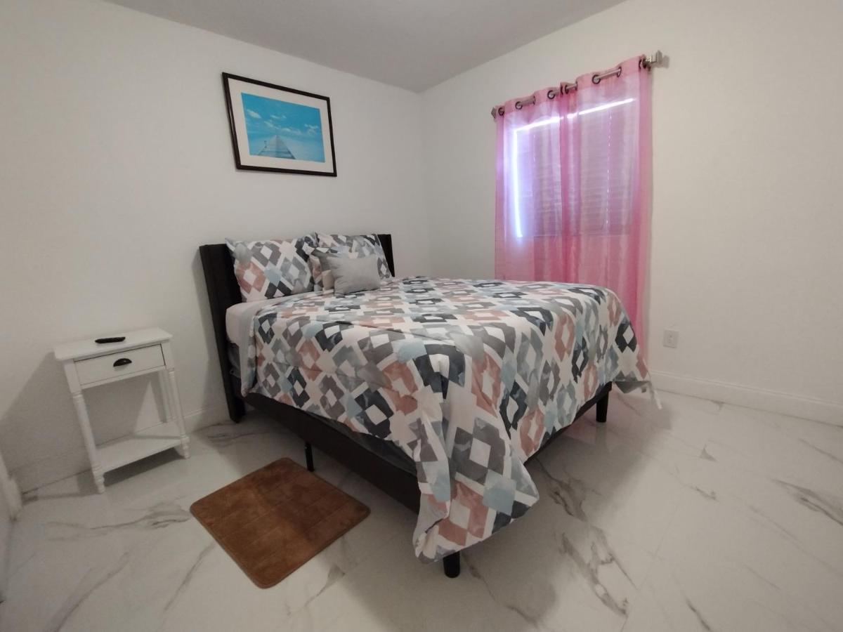Cheerful 3-Bedroom Home /Ac+ Free Parking North Miami Beach Exterior foto