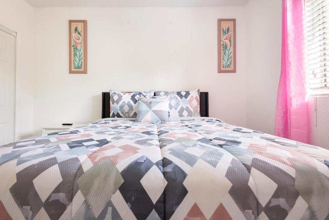 Cheerful 3-Bedroom Home /Ac+ Free Parking North Miami Beach Exterior foto